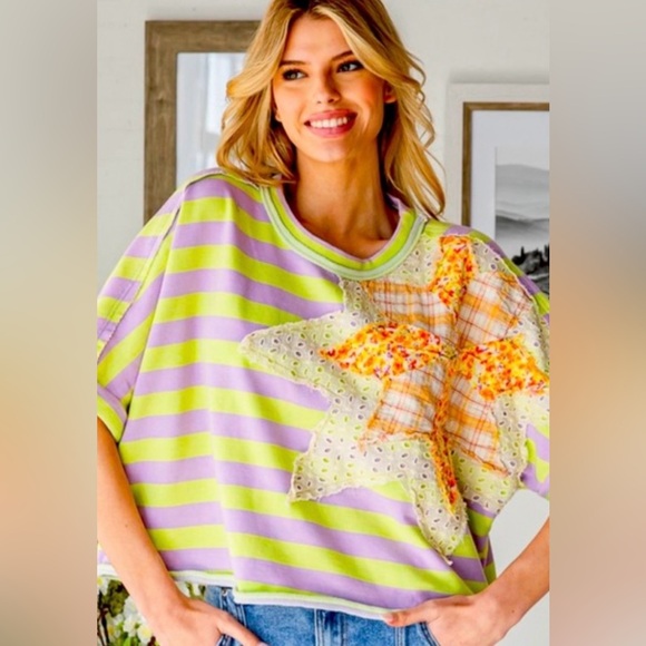 Oli & Hali Tops - Oli & Hali star patch SS sweatshirt XL